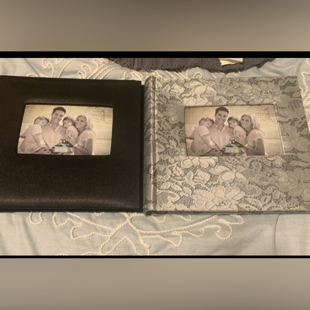 2 PHOTO ALBUMS - Picture 3 of 4